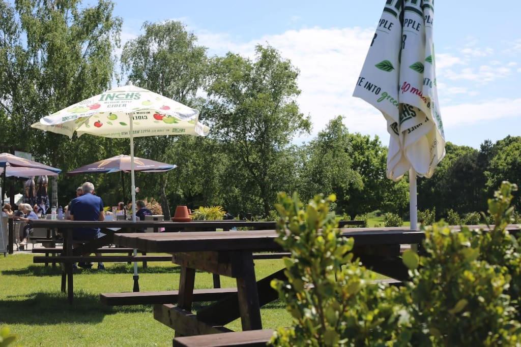 The Dolman At Ferndown Forest Golf Course Exterior photo